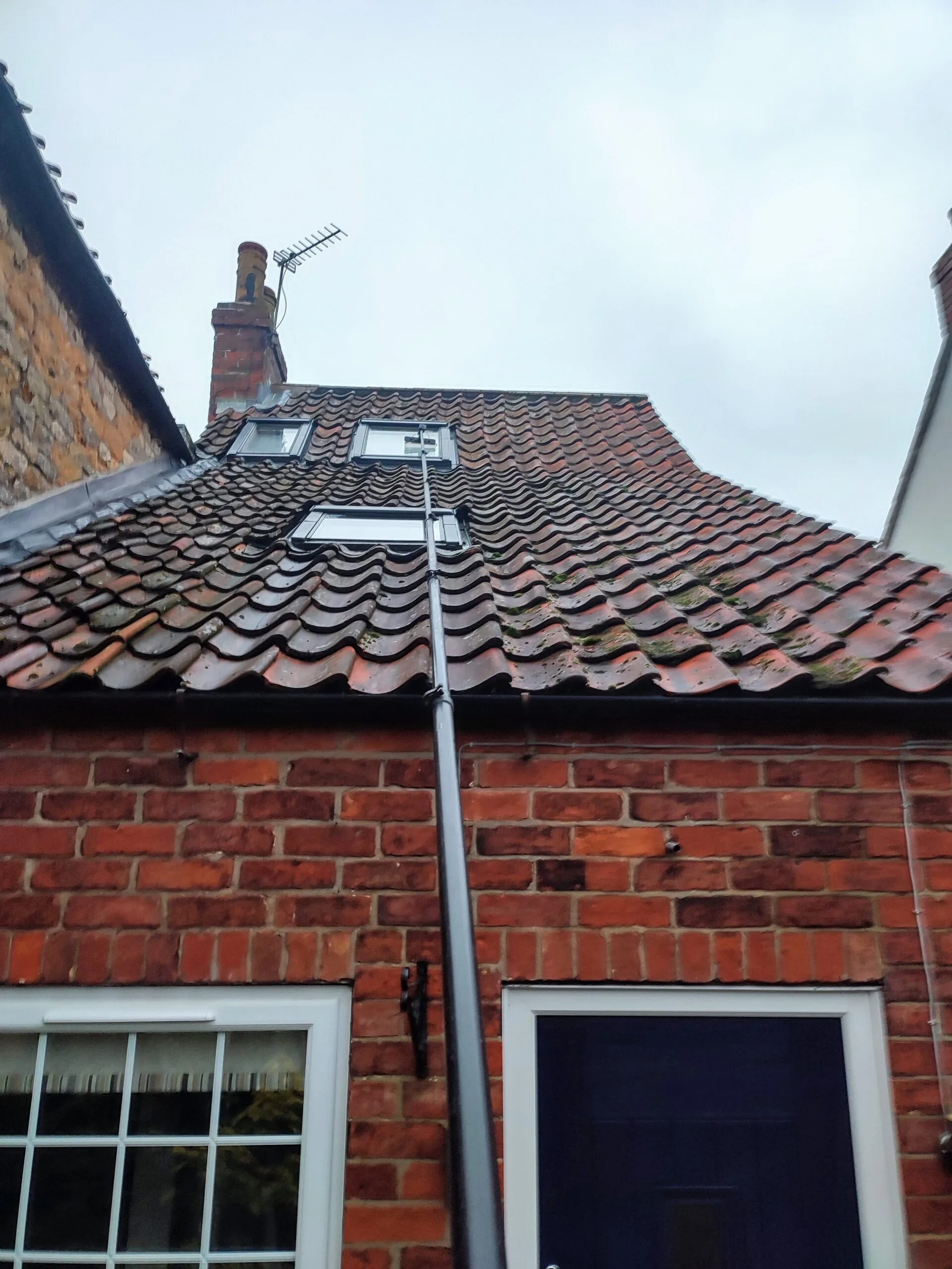 Leadenham-Window-Cleaner