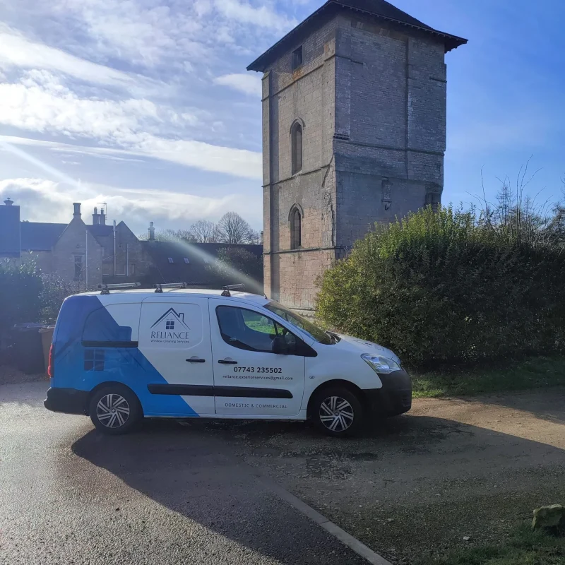 Expert-Gutter-Cleaning-Wellingore